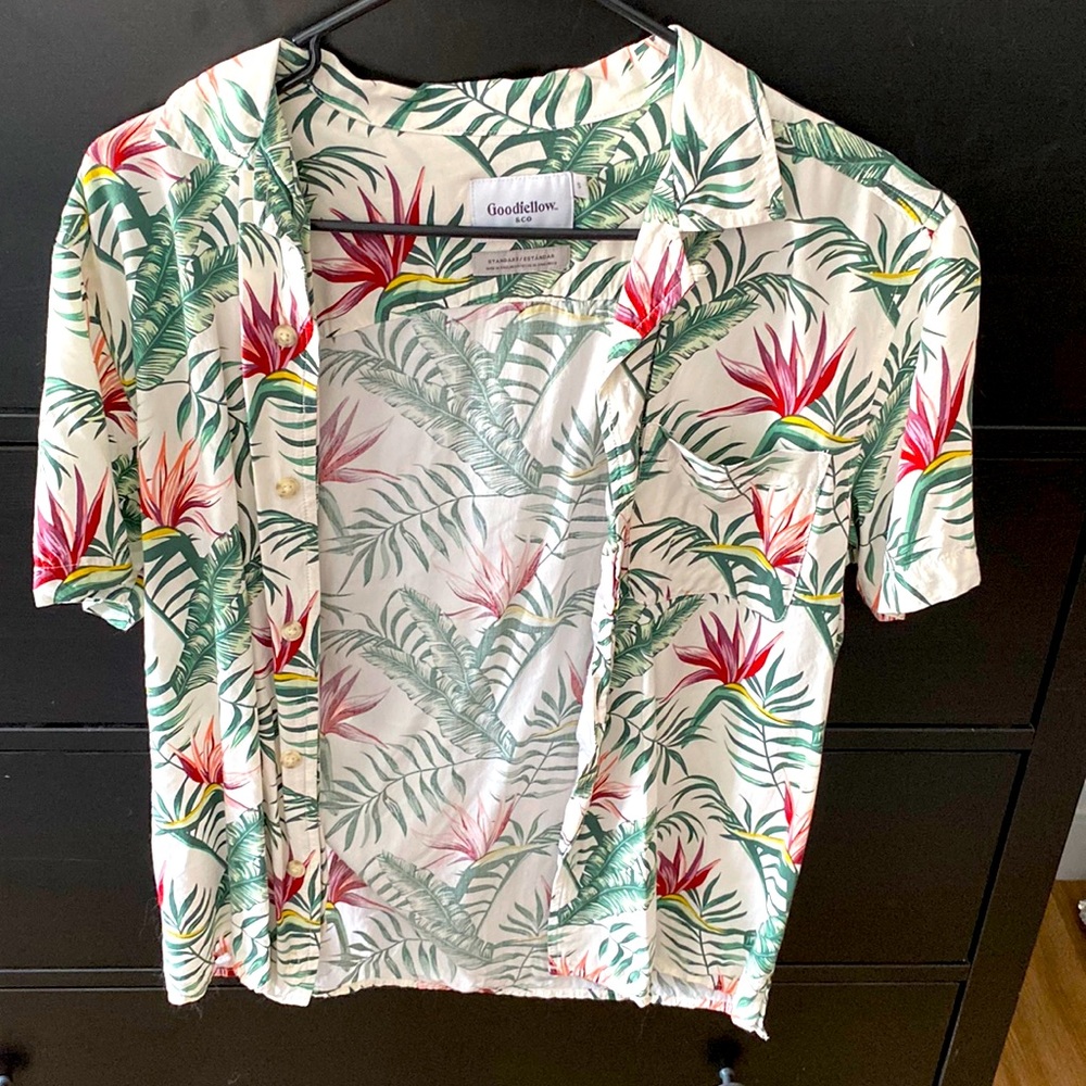 Men’s Hawaiian shirt